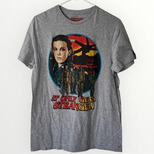 STRANGER THINGS Netflix Women’s Graphic Tee